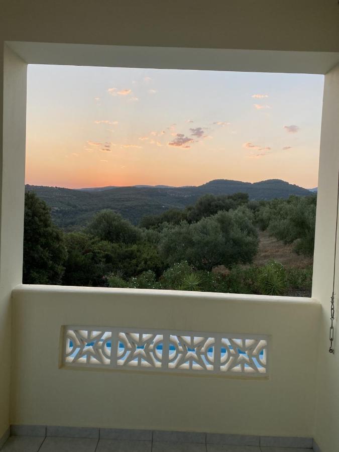 Vrises  Kyparissia De Wandelboomヴィラ エクステリア 写真