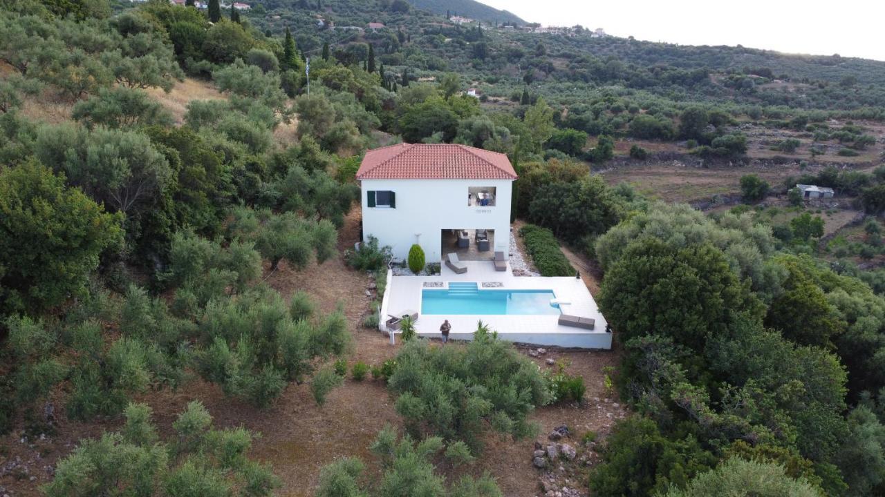 Vrises  Kyparissia De Wandelboomヴィラ エクステリア 写真